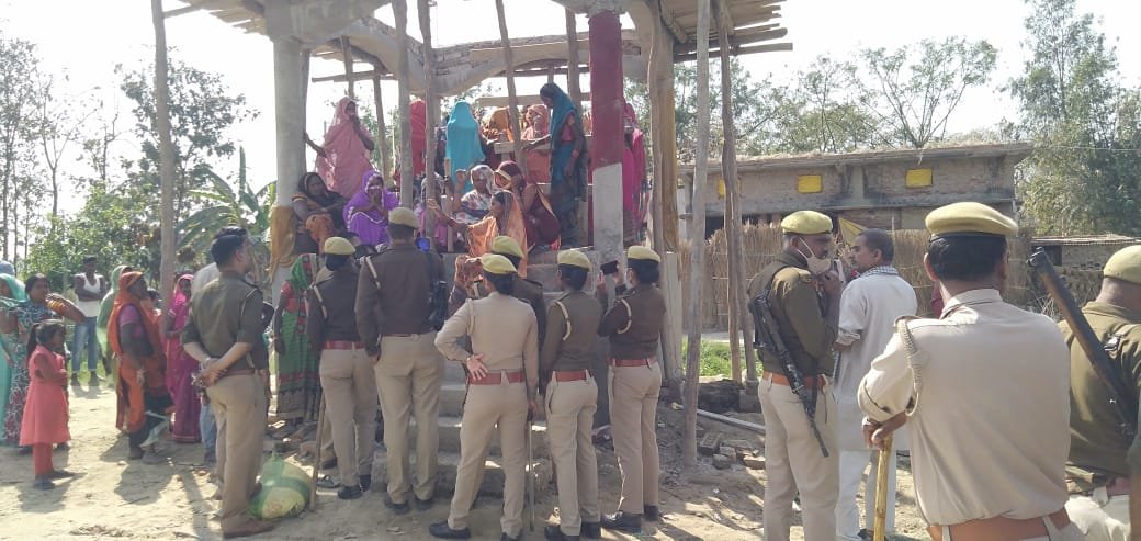 भीमसेना के निर्माणाधीन अम्बेडकर मंदिर पर प्रशासन का बुलडोजर