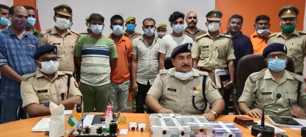 लूट और हत्या की घटनाओं का पर्दाफाश, चार गिरफ्तार