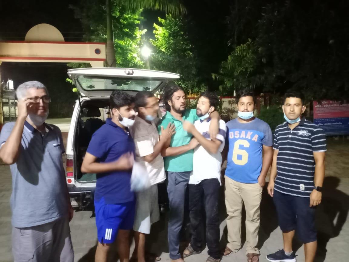 लापता विष्णु मिश्रा को पुलिस ने सकुशल परिजनों को किया सुपुर्द