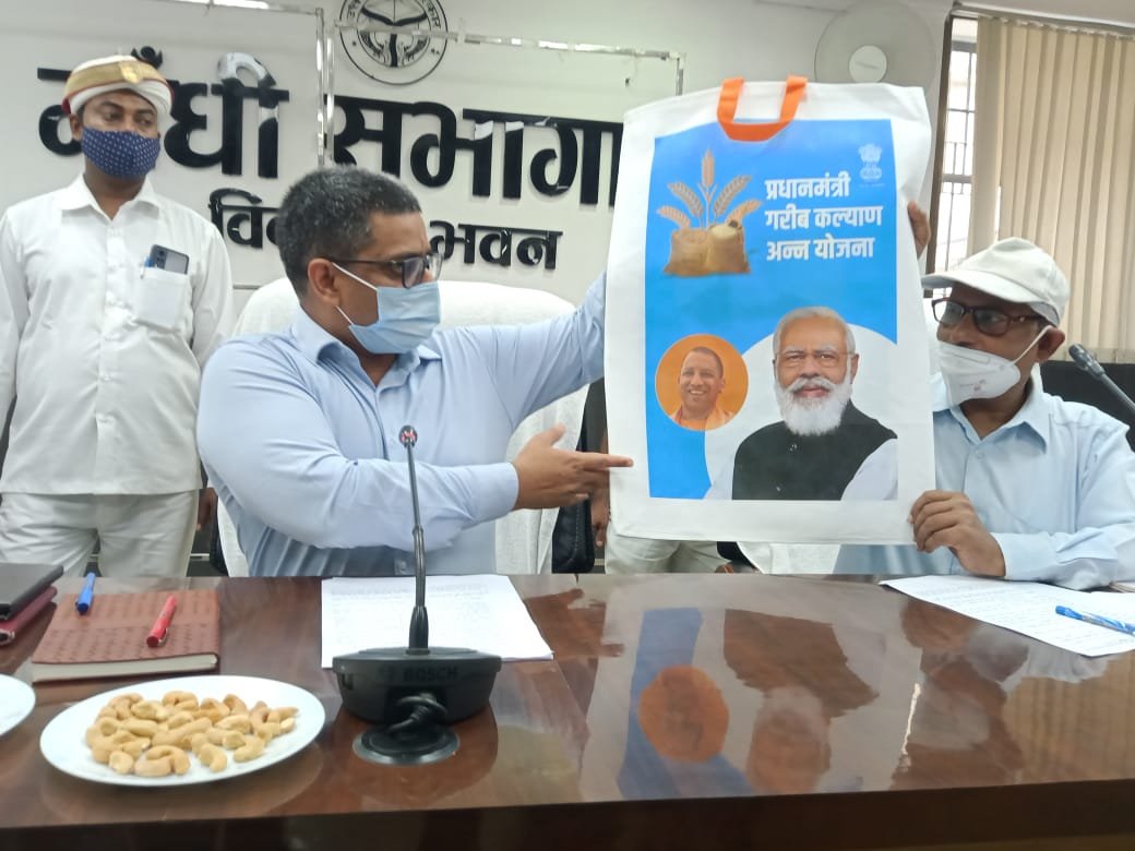अन्न महोत्सव: ताम झाम खूब, थैले पड़े कम