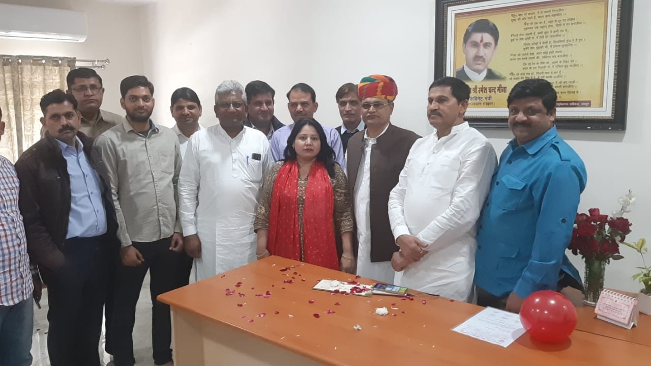 राजस्थान सरपंच संघ व ग्राम विकास अधिकारी संघ ने पंचायत राज मंत्री रमेश मीणा का किया स्वागत