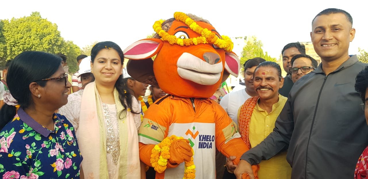 मीरजापुर : खेलो इंडिया मशाल रैली में उमड़ा जनसैलाब