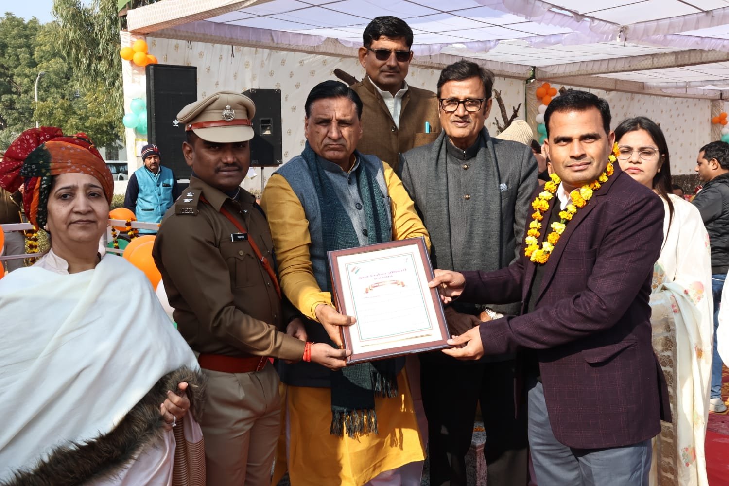 स्वीप जिला कॉर्डिनेटर रमेश सिसोदिया व गोविंद राहड़ राज्य स्तरीय पुरस्कार से सम्मानित