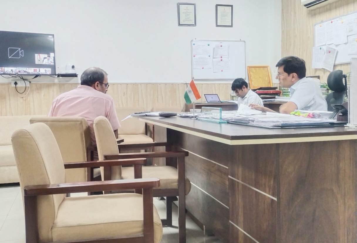 बाढ़ प्रभावित क्षेत्रों में निर्बाध रूप से स्वच्छ पेयजल आपूर्ति के लिए सभी आवश्यक व्यवस्थाएं सुनिश्चित की जाएं – सचिव