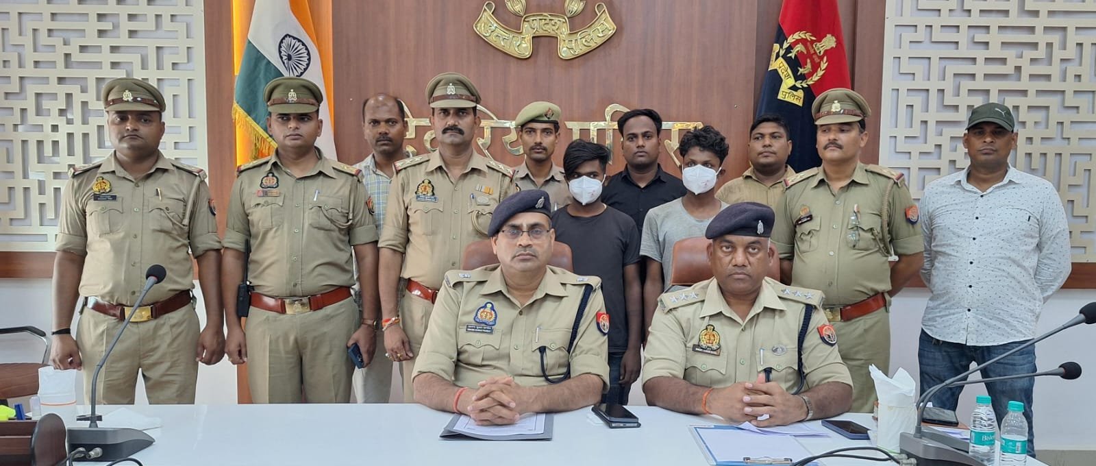 दो बाइक चोर गिरफ्तार, 8 मोटरसाईकिल बरामद