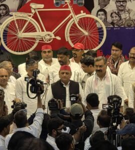 भाजपा से दूरी, अब सपा का साथ; संजयन त्रिपाठी बने शिक्षक MLC प्रत्याशी