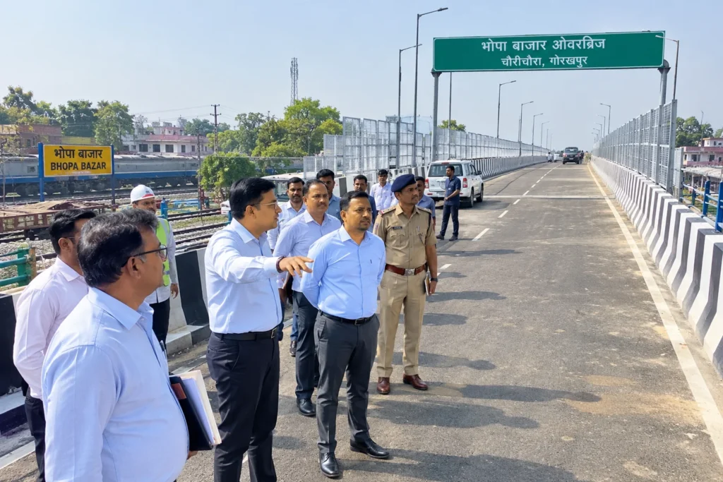 AI गोरखपुर के चौरीचौरा स्थित भोपा बाजार रेलवे क्रॉसिंग पर बना ओवरब्रिज