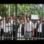 देवरिया में अधिवक्ताओं का बड़ा फैसला, डीएम समेत तीन न्यायालयों के बहिष्कार का ऐलान